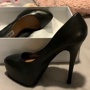 Steve Madden Black Dejavu Leather Stiletto